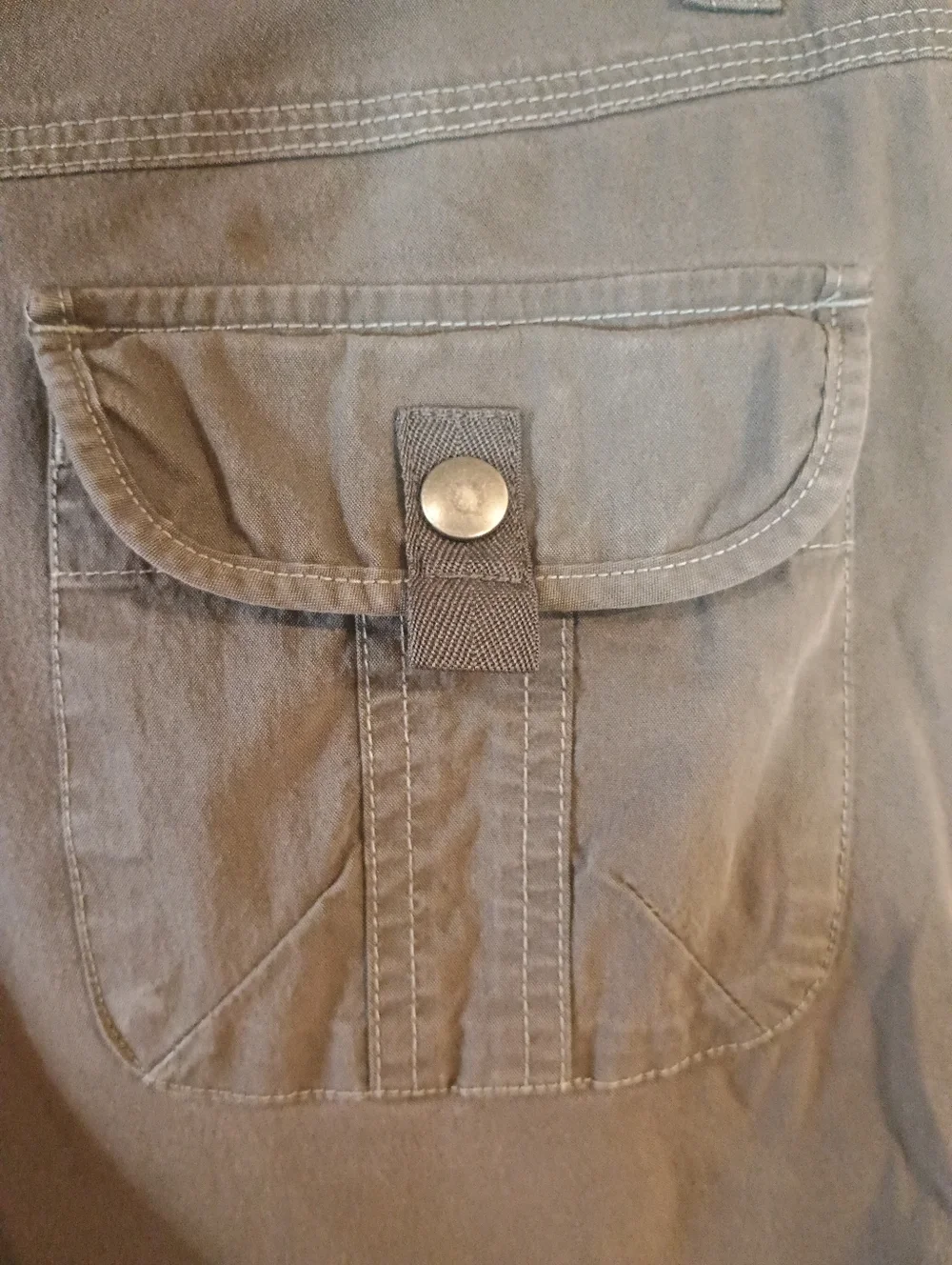 Kuhl Women's Casual Cargo Shorts in Dark Gray - Picture 10 of 14